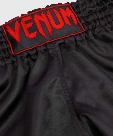 Venum Classic Muay Thai Short zwart rood